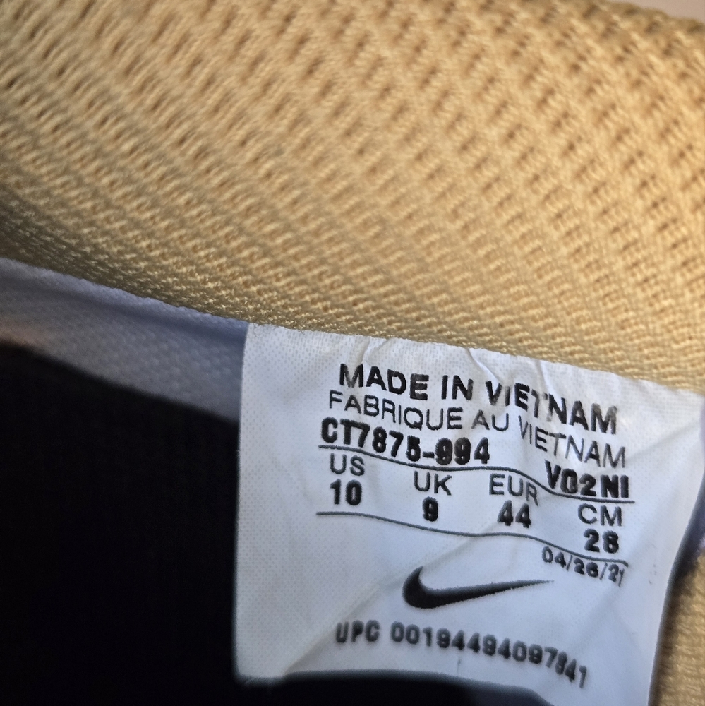 NIKE Air Force 1 Low '07 Bronzine Yellow Sneakers CT7875_994 Size 10 Men - Picture 9 of 11
